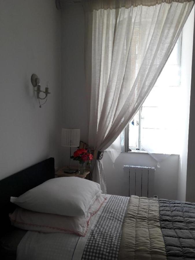 Le Tabellion Bed & Breakfast Noyers-sur-Serein Eksteriør bilde